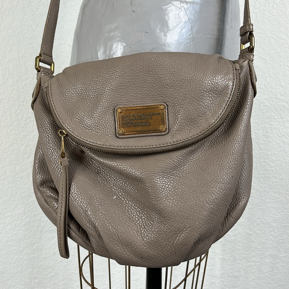 Marc Jacobs Taupe Pebbled Leather Crossbody Bag